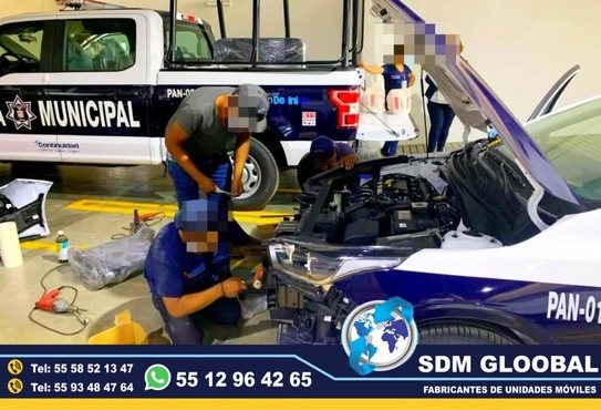 Fabricantes, Conversion y Equipamiento de Patrullas nuevas equipadas y venta de unidades moviles para seguridad publica, privada, rescate, salvamento. SDM Global Mexico somos una empresa líder en el Equipamiento de Patrullas asi como de unidades moviles de rescate, salvamento, proximidad, primer respodiente, equipo tactito, anti motin, fuerzas especiales, semi remolques con personal altamente capasitado para su fabricacion, Roll bar, Tumbaburros, Burrera, Banca central, Defensa trasera, Lona, Rotulacion, Pintura, Torreta de leds, sirena, bocina, codigos, estrobos, luces, etc. somos fabricantes.El término auto o moto Patrulla es utilizado para Patrullar un área concreta asignada. ​ Su función primaria es servir de apoyo a los oficiales de Policía en sus tareas diarias como rondines y traslado de delincuentes. somos fabricantes de unidades moviles especiales.Somos una Empresa Mexicana líder en el Mercado con años de experiencia, especialistas en el Equipamiento de Patrullas Equipadas Cajas y Remolques Unidades Moviles Especiales de Seguridad, Rescate, Salvamento, Salud, Comunicacion, Higine, etc.,Somos fabribricantes directos, distribuidores en todo Mexico, comunicate y te atenderemos personalmente.